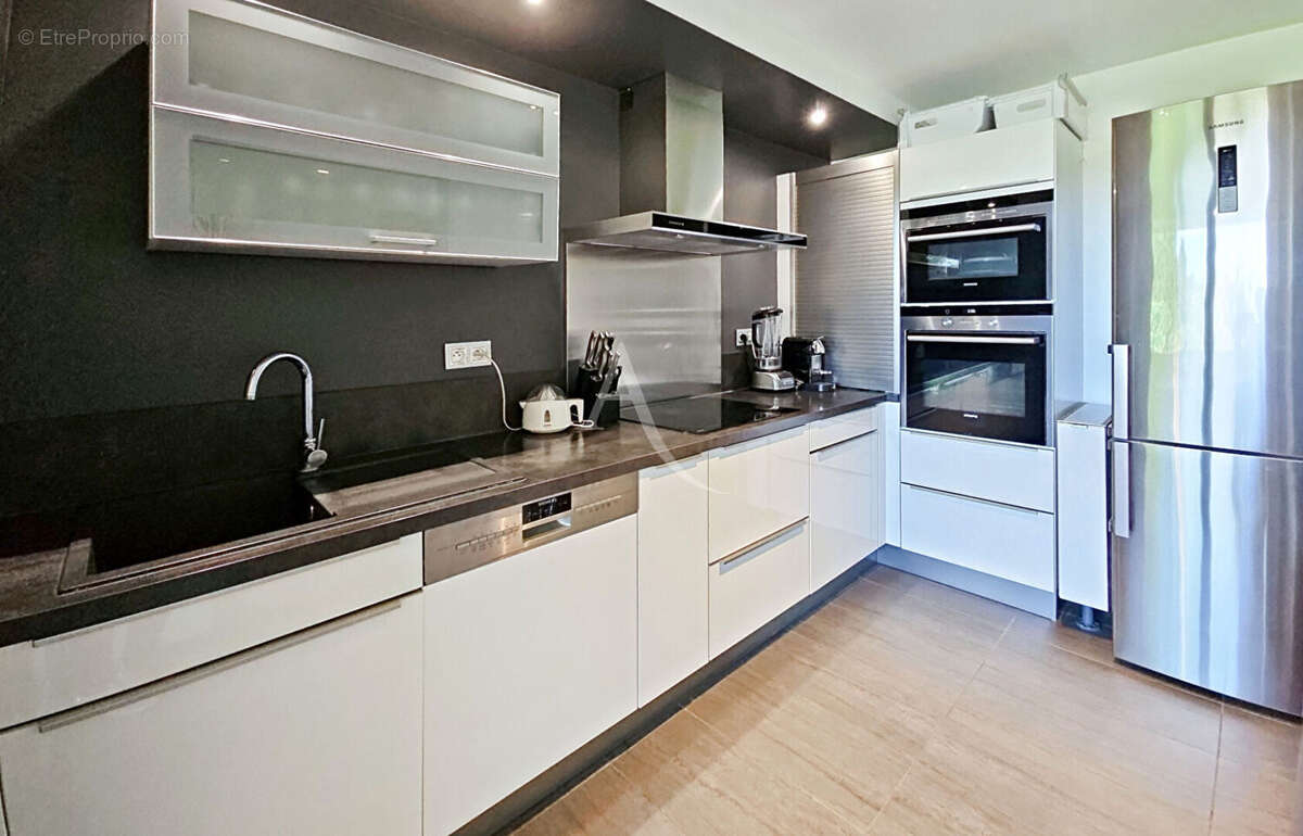 CARQUEIRANNE, T4 duplex dernier étage de 131.73 m² en surface utile - photo 3