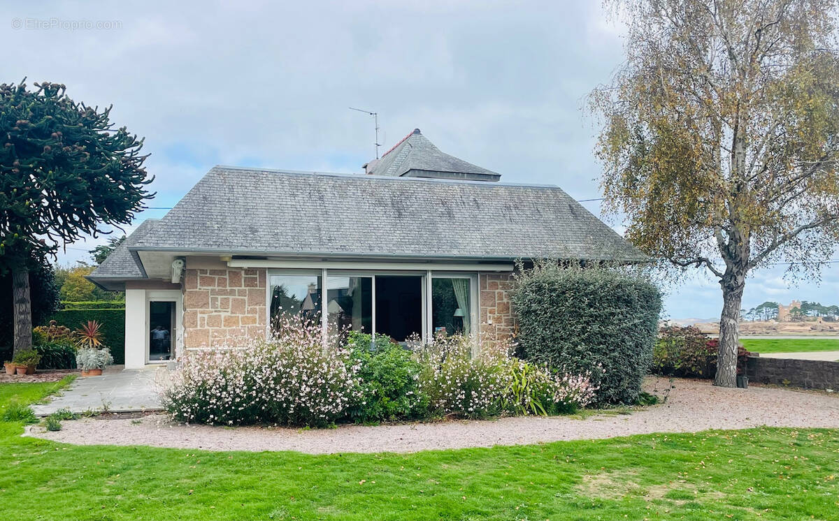 Maison à TREGASTEL