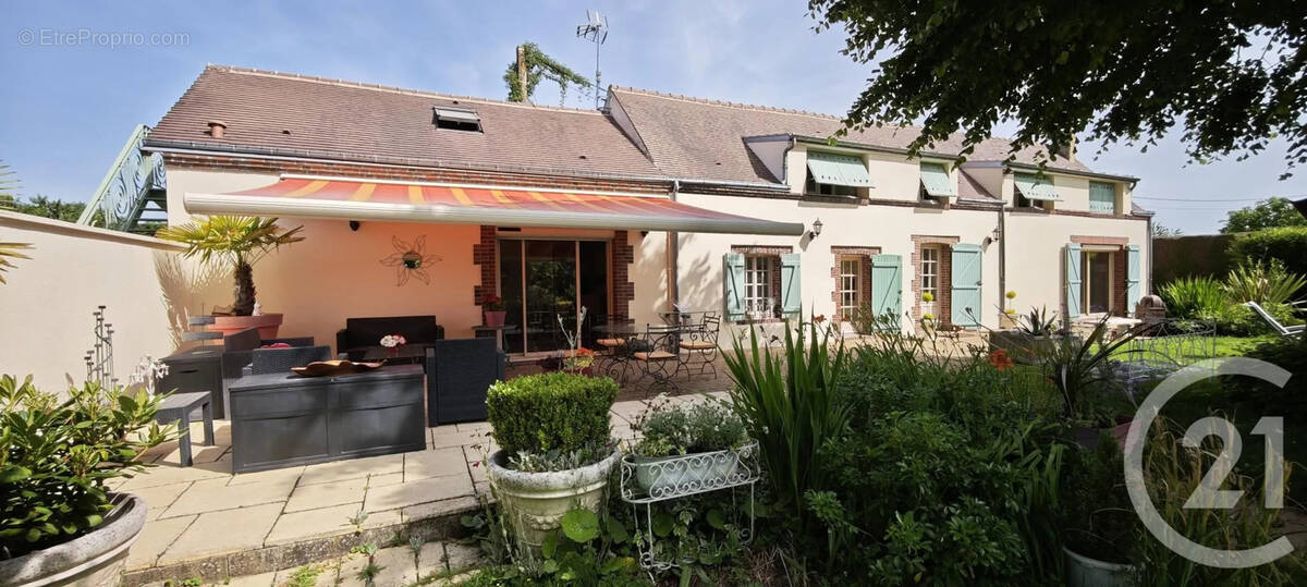 Maison à BROU