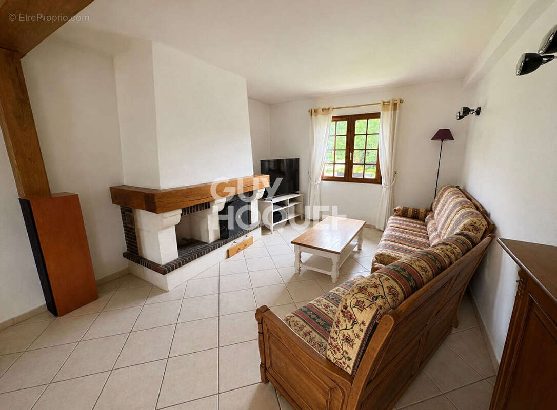 Maison à BRETEUIL
