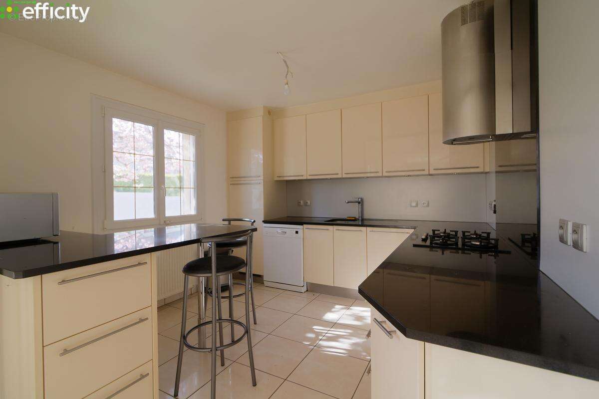 Maison à MAGNY-SUR-TILLE