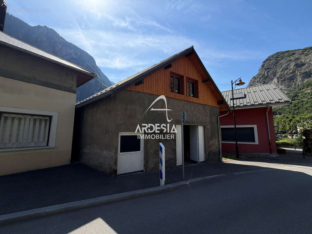 Pontamafrey   la tour-en-maurienne   ensemble immobilier à fort potentiel - photo 2