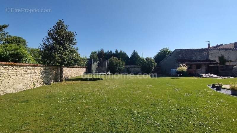 Maison à LONGEVILLE-EN-BARROIS