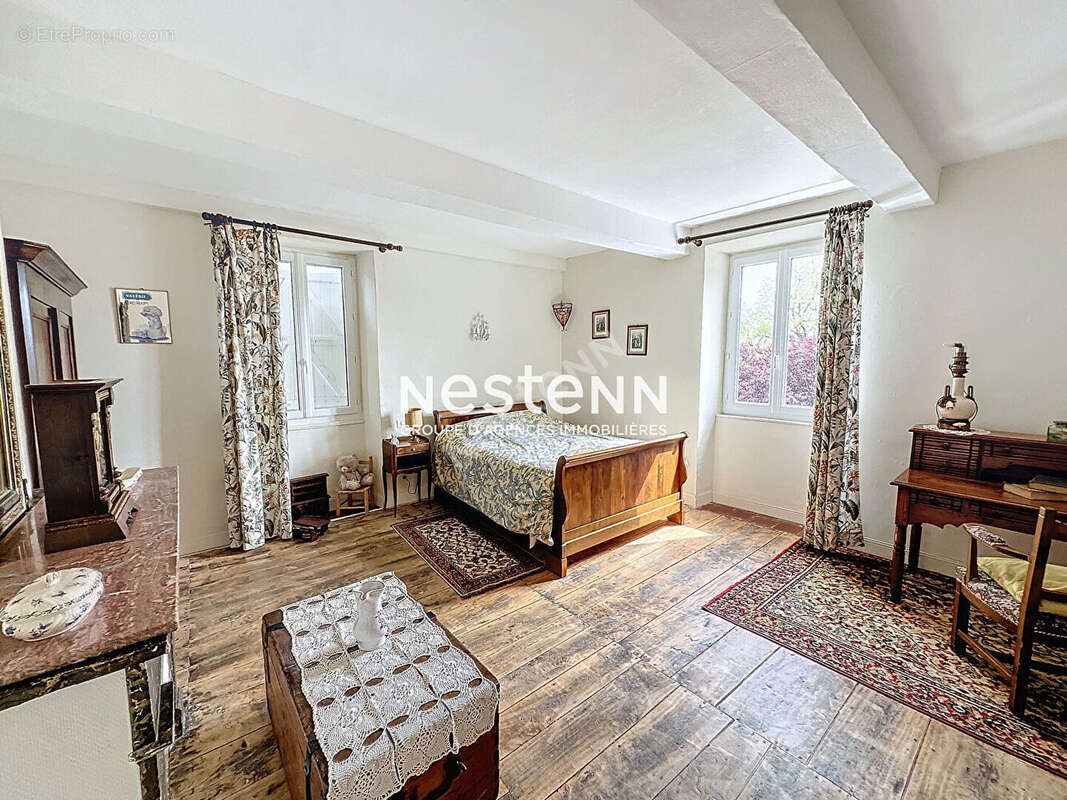 Maison à SEISSAN