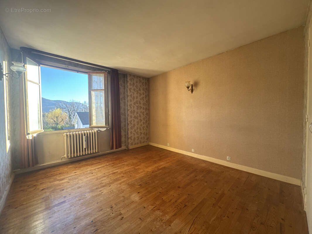 Appartement à MEYLAN