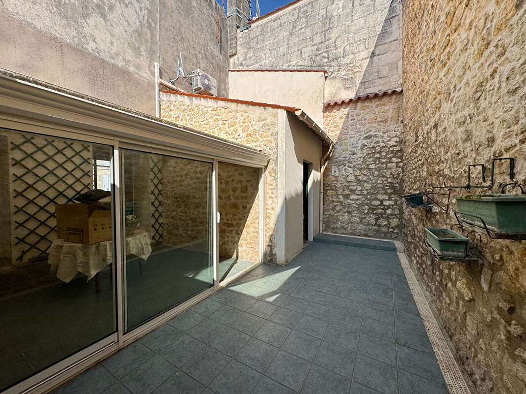 Maison Rocheort 4 pièce(s) 140 m2 - photo 2