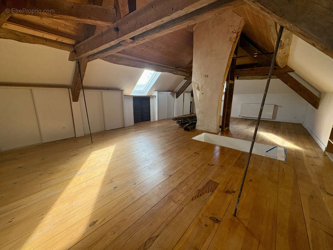 Maison à SAINT-SAUVEUR-SUR-ECOLE