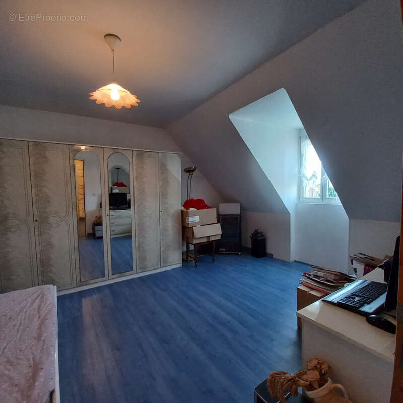 Maison à ORIGNY-SAINTE-BENOITE