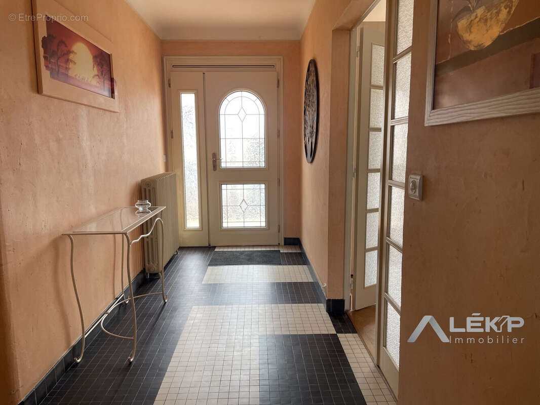 Maison à ROCHETREJOUX