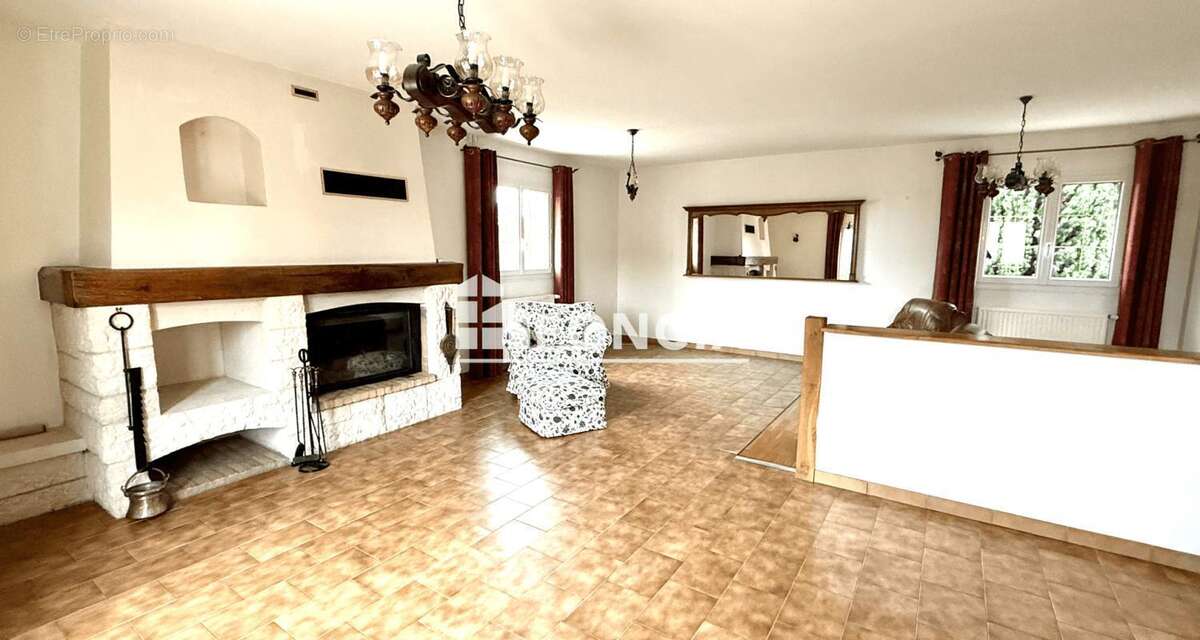 Maison à VILLERS-COTTERETS