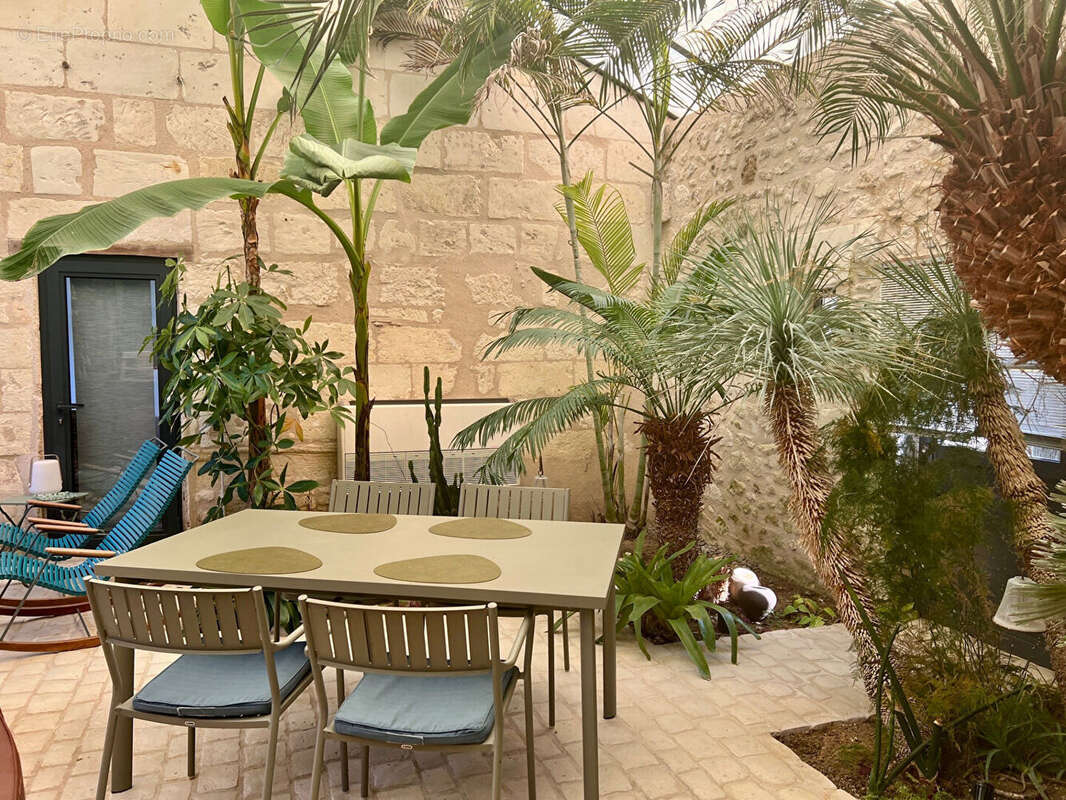 Maison à AZAY-SUR-CHER