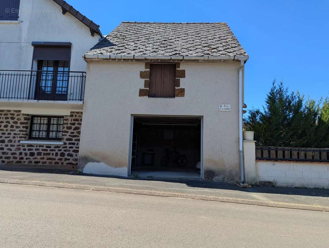 Appartement à CHAILLAC