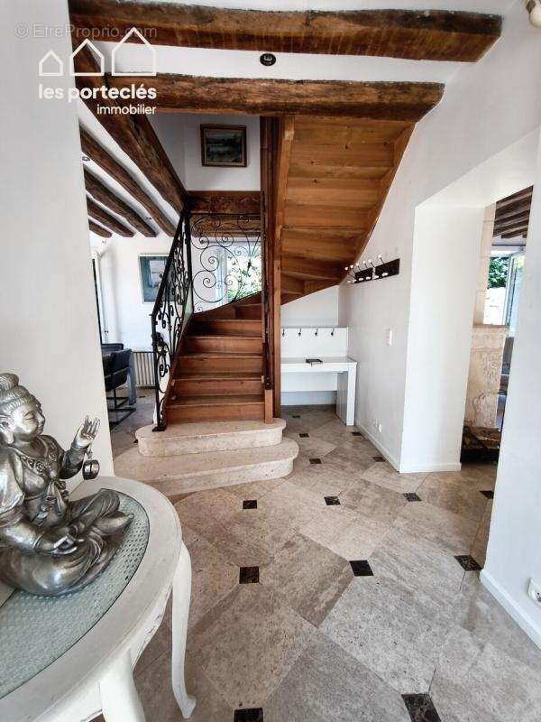 Demeure ancienne rénovée  11 pièces - 7 chambres - photo 8