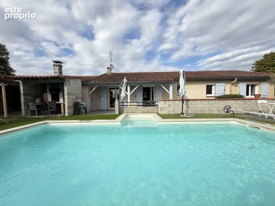 Photo Maison à Frouzins au prix de 315 000€