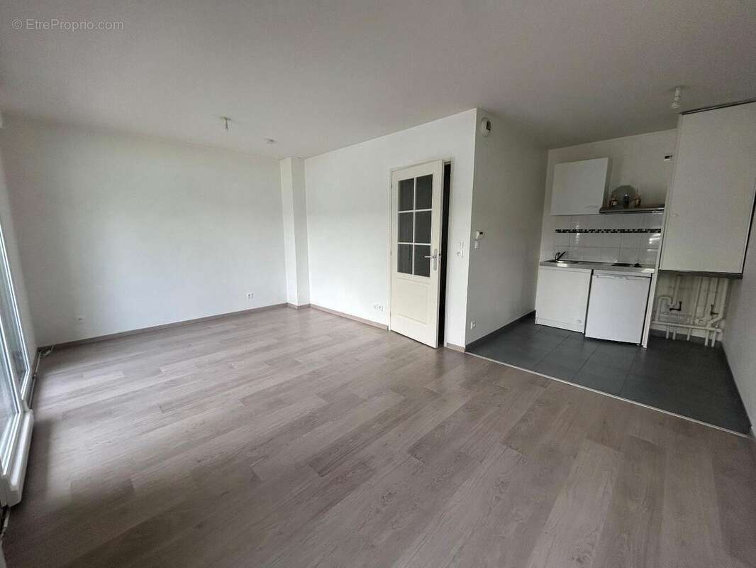 Appartement 29 m² à Reims  - photo 2