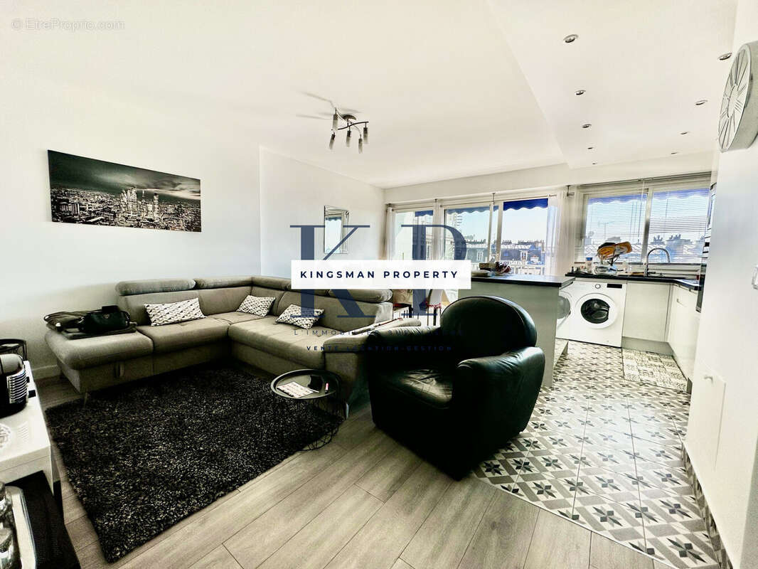 Appartement à PARIS-10E