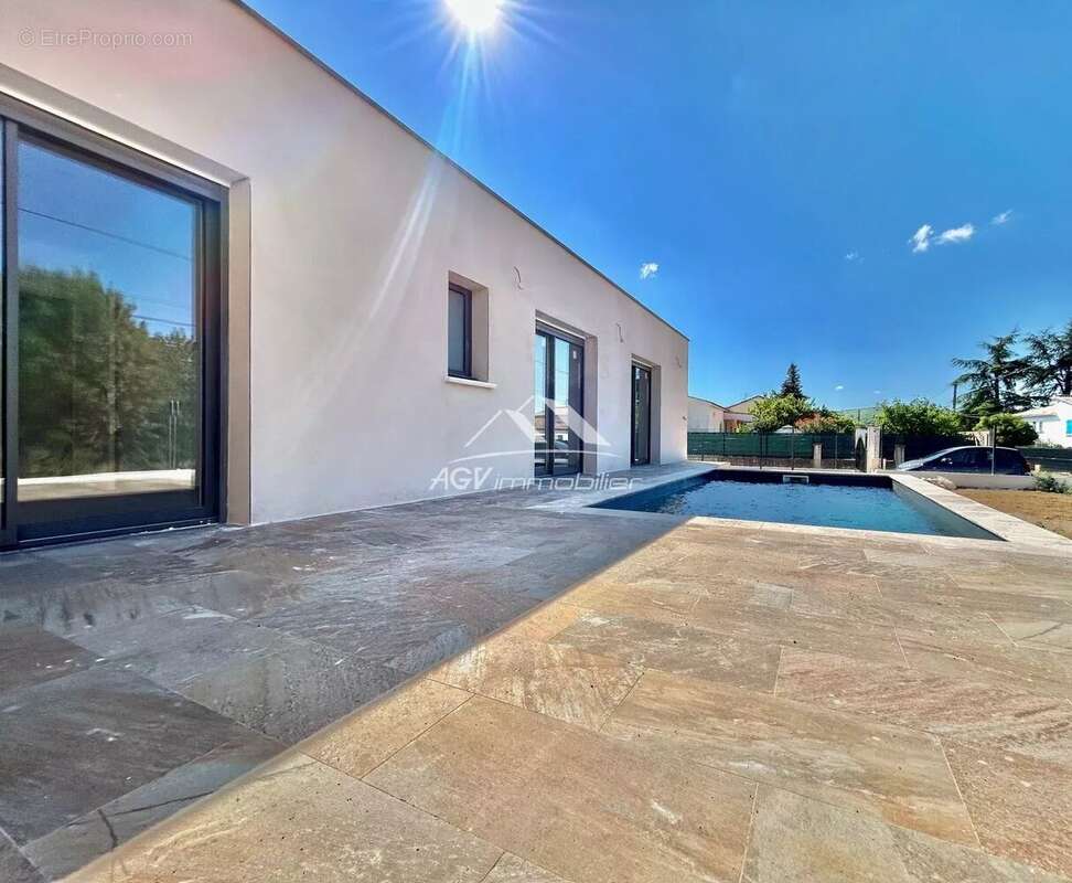 Maison à SAINT-MARTIN-DE-VALGALGUES