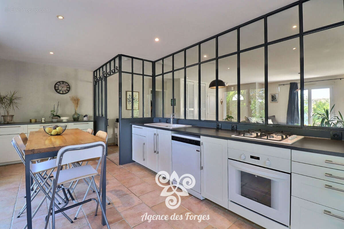 Maison plain-pied - 3 chambres - 103m² - Vallet - photo 8