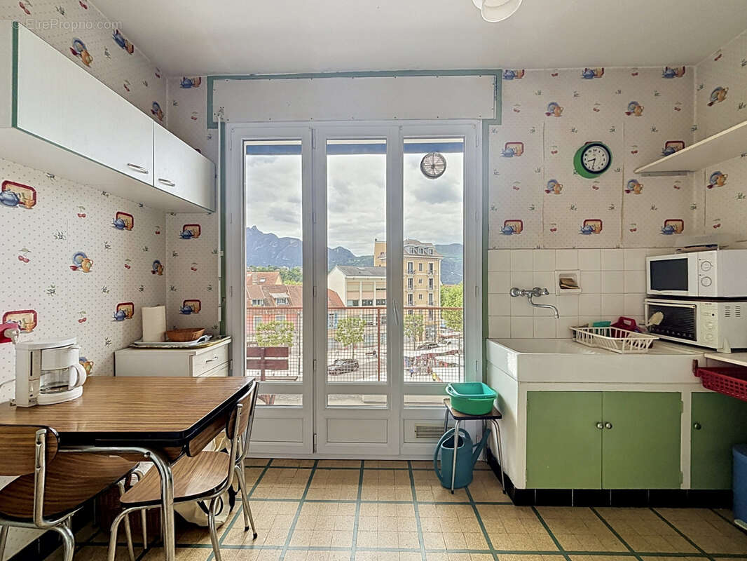 Appartement à AIX-LES-BAINS