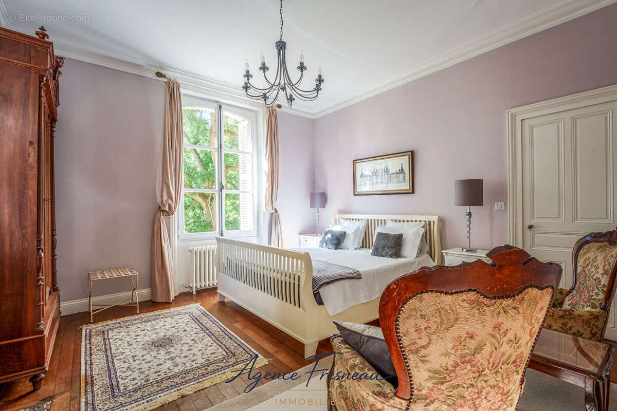 Manoir  - 7 chambres - 350 m2 - Vue panoramique sur la Loire - photo 12