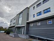 Photo 1 - Commerce à ACHERES