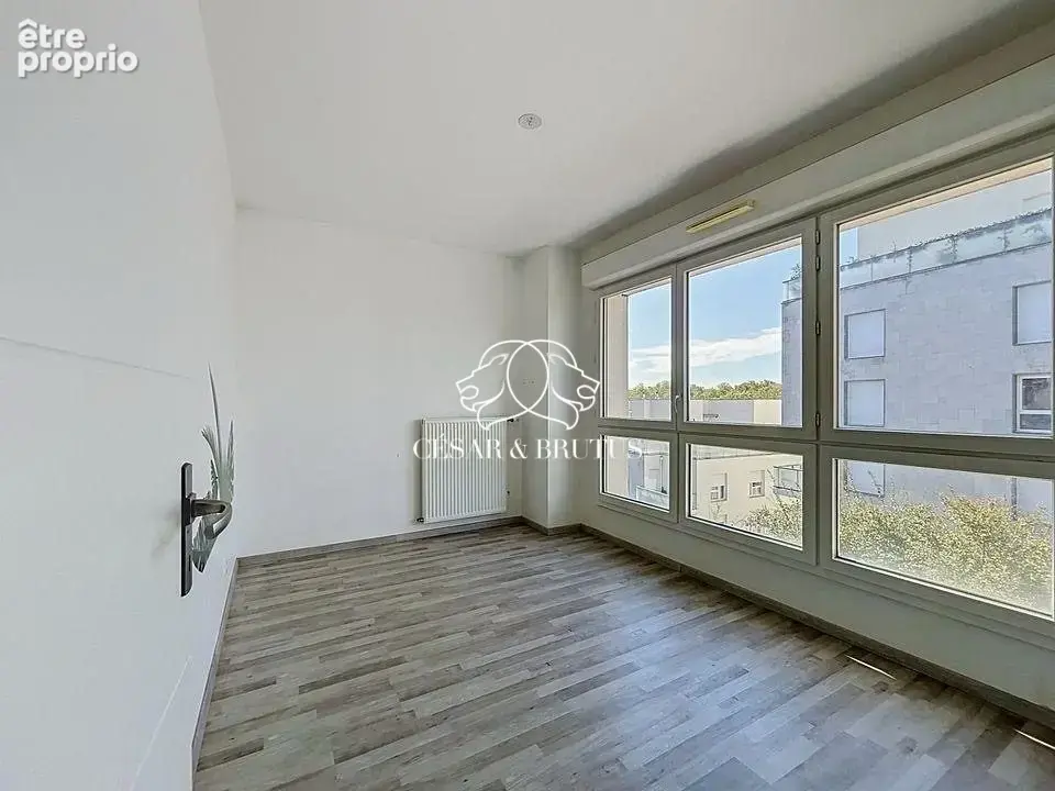 Appartement 80 m² à Lyon-8e  - photo 8