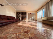 Appartement à FONTENAY-SOUS-BOIS