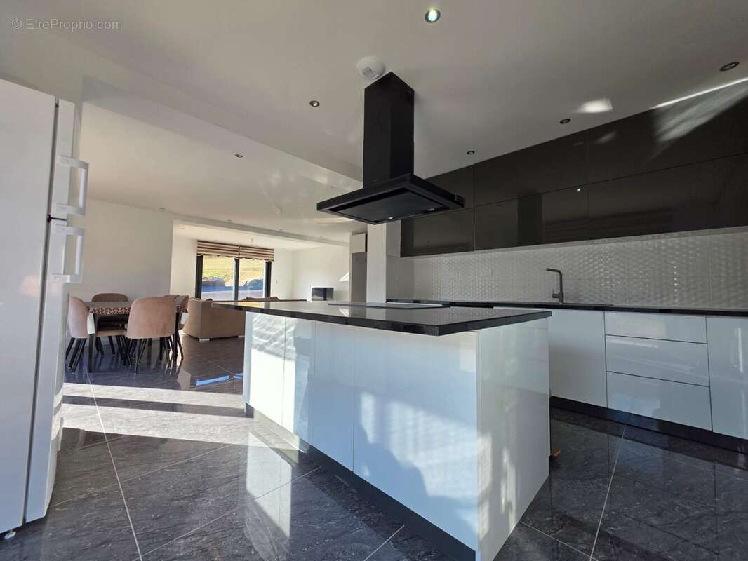 Maison à BOIS-D&#039;AMONT