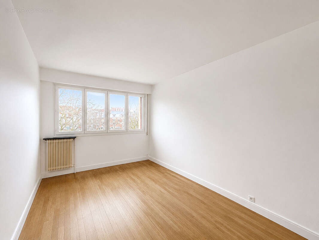 Appartement 3 pièce(s) 66m² - hôtel de ville - photo 4