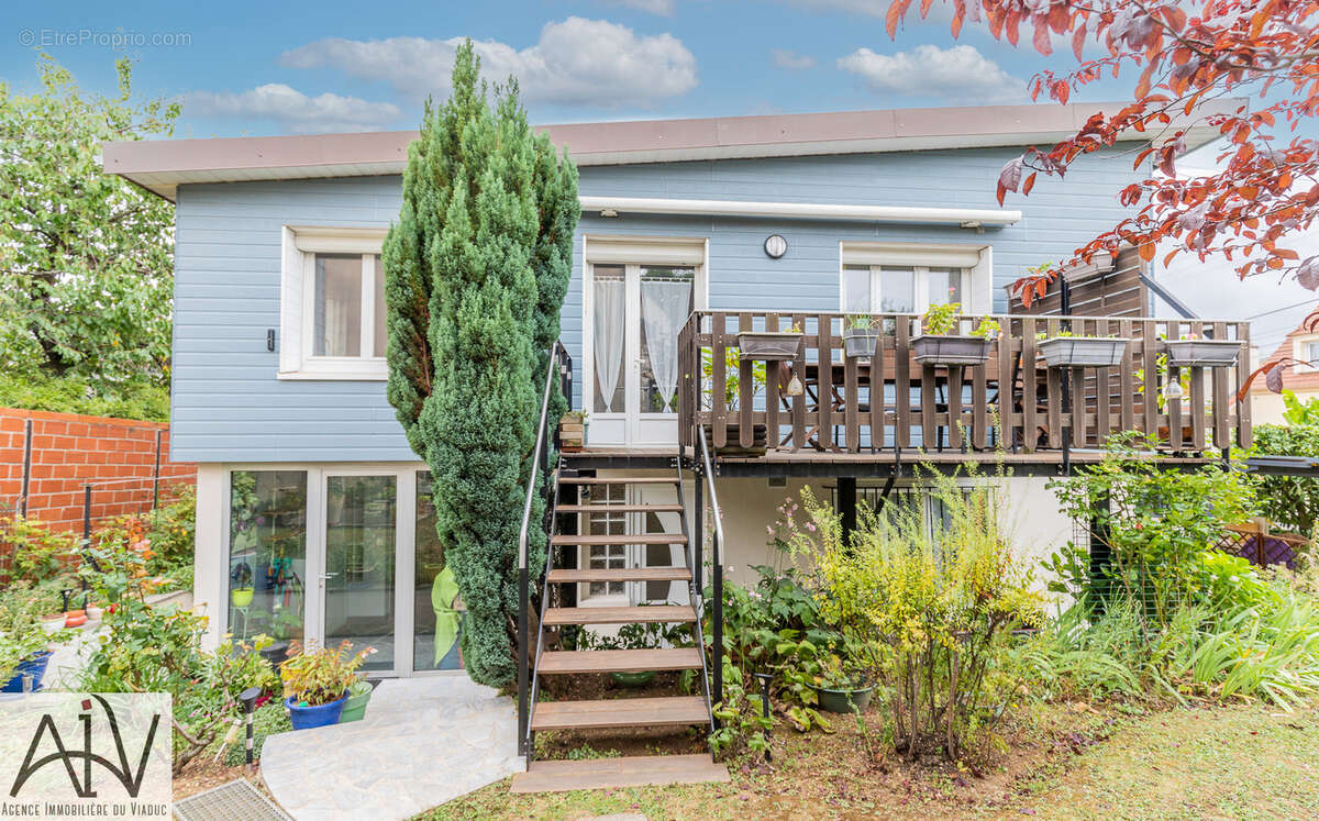 Maison à SAVIGNY-SUR-ORGE