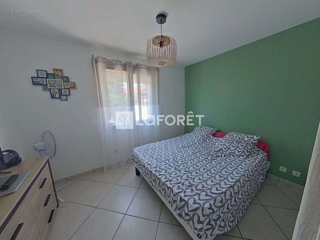 Maison à SAINT-ESTEVE