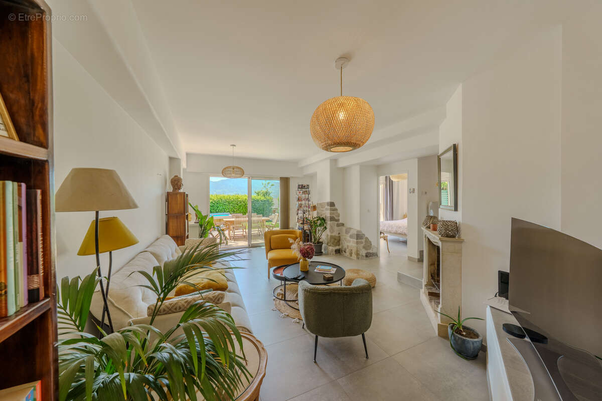 Appartement à BALLAISON