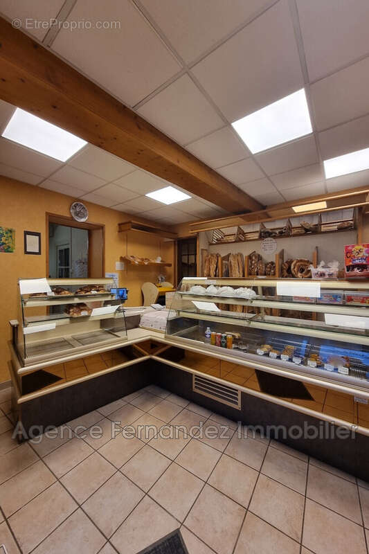 Commerce 260 m² à Chambilly  - photo 3