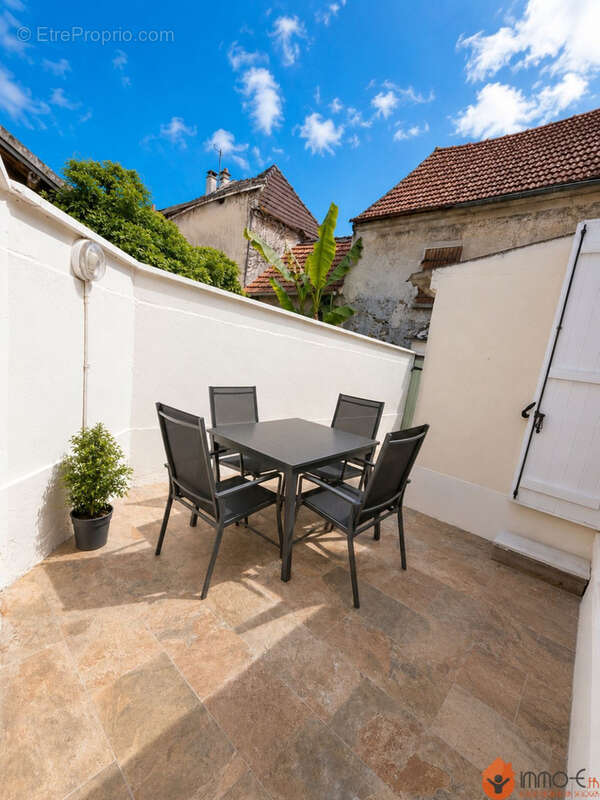 Maison à ESBLY