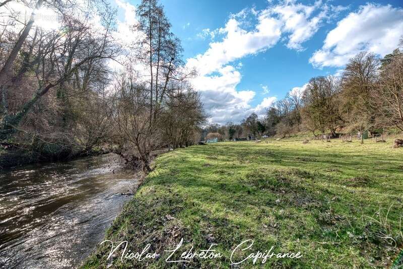 Maison à MENIL-HUBERT-SUR-ORNE