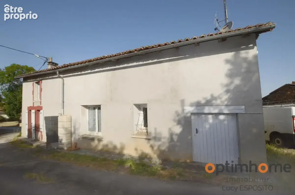  Maison en pierre à rénover avec terrain à bâtir – Nieuil (16)  - photo 20