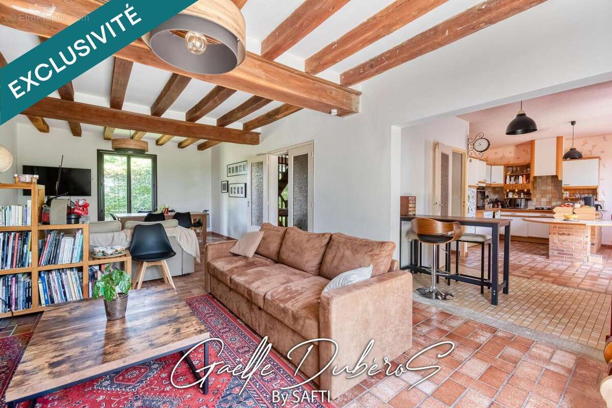 Maison 150 m² à Murs-Erigne  - photo 2