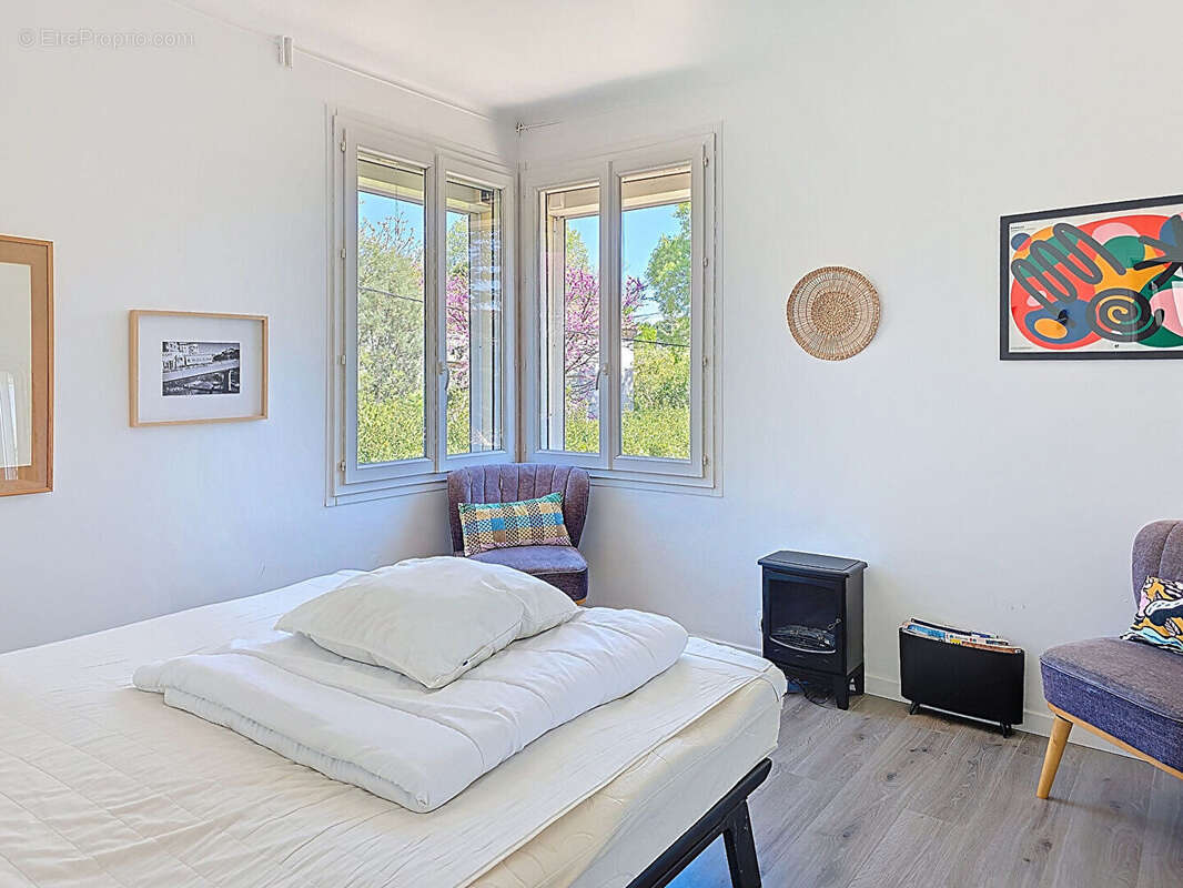 Maison à VILLENEUVE-LES-AVIGNON