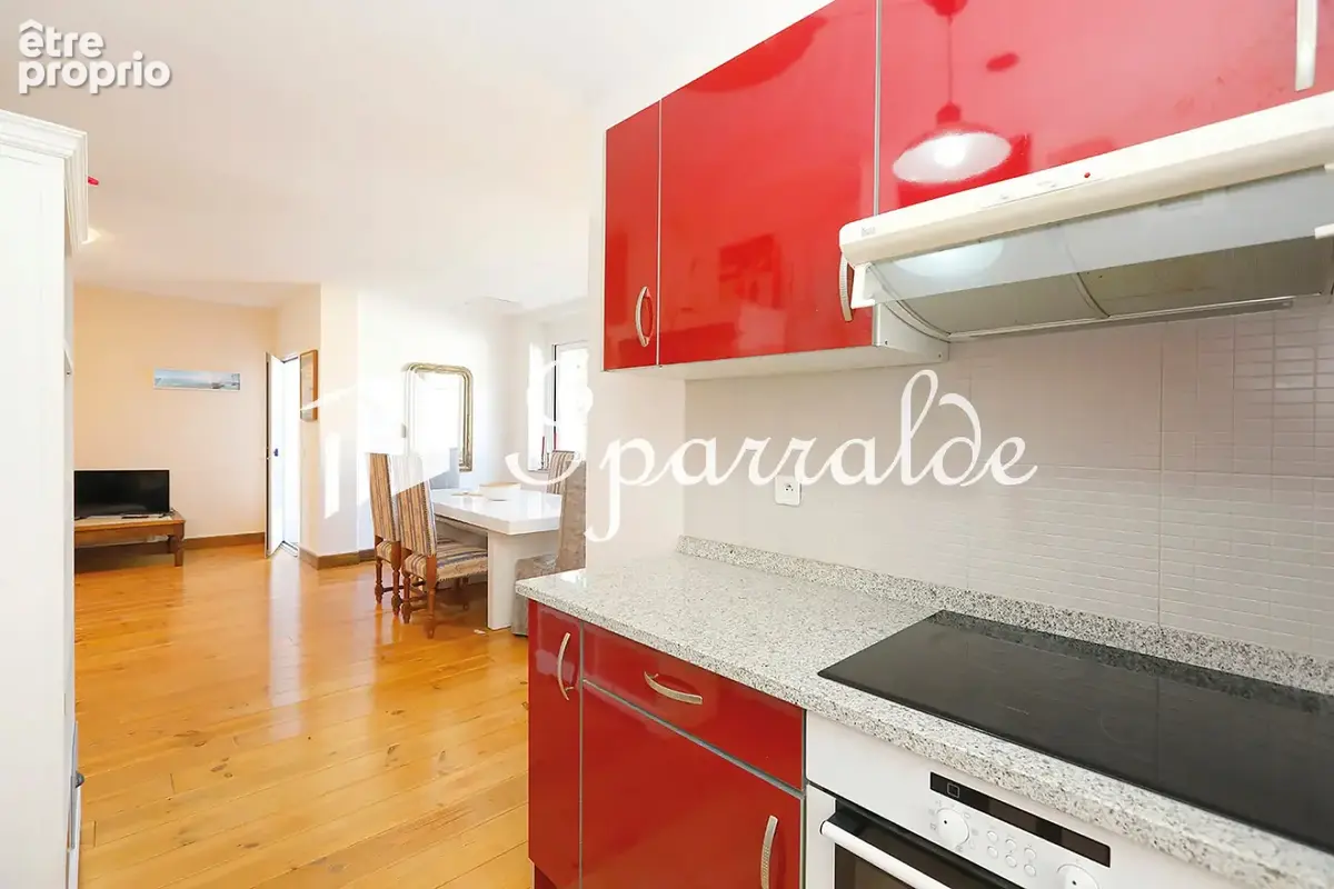 CENTRE-VILLE   T3 72 m2 avec terrasse, jardin et caves - photo 18