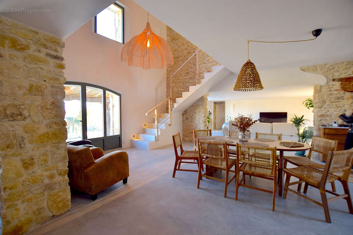 Maison à UZES