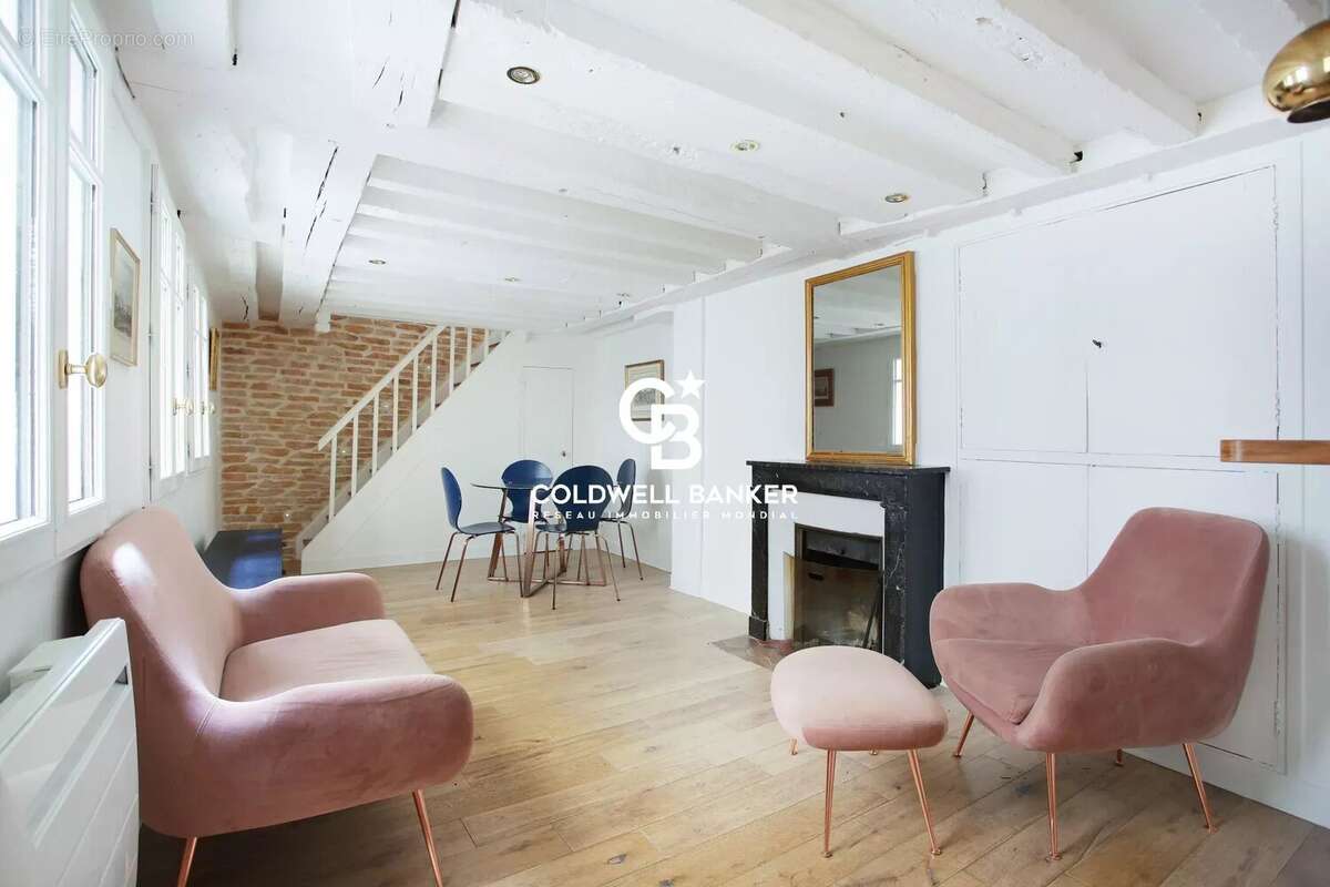 Appartement à PARIS-7E