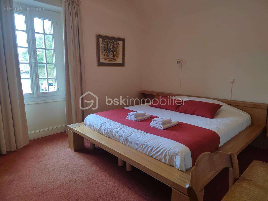 Commerce à ARGENTON-SUR-CREUSE