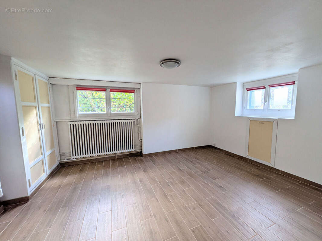 Maison à VILLEMOMBLE