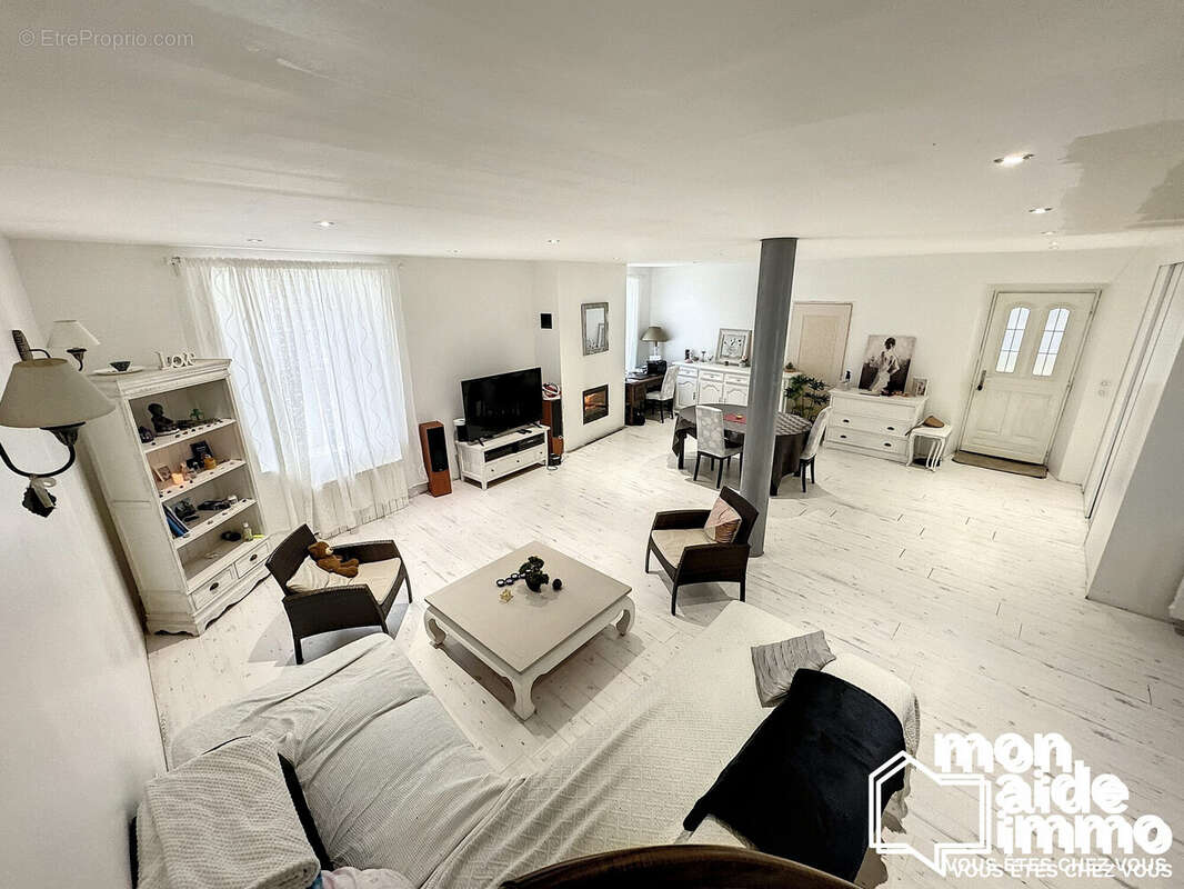 Maison à SAINT-LOUBES