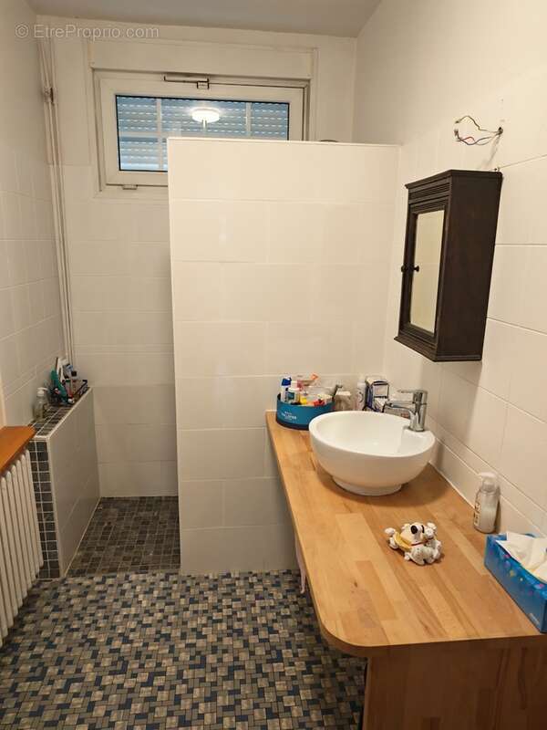 Maison bourgeoise de caractère  sur 3 niveaux–7 chambres – 2 salles d'eau,2 WC  Idéale pour une grande famille ou un investisseu - photo 11