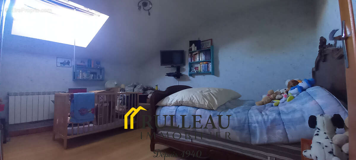 Maison de 186 m2 avec grand terrain de 3 369 m2 à Cartelègue proche des commodités - photo 12