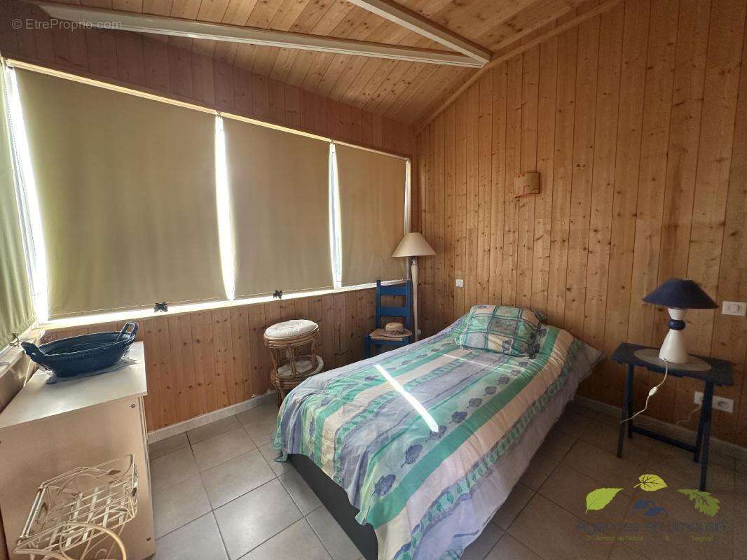 Maison à PEYRAT-LE-CHATEAU