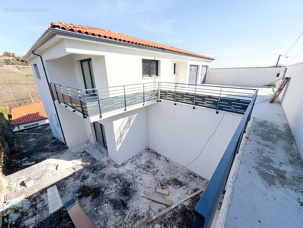 Maison à CHATEAUGAY