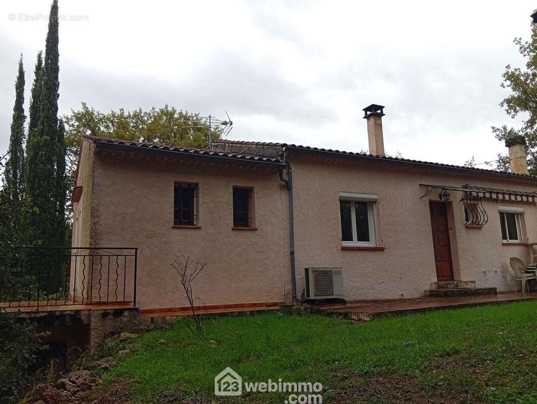 Maison à ENTRECASTEAUX