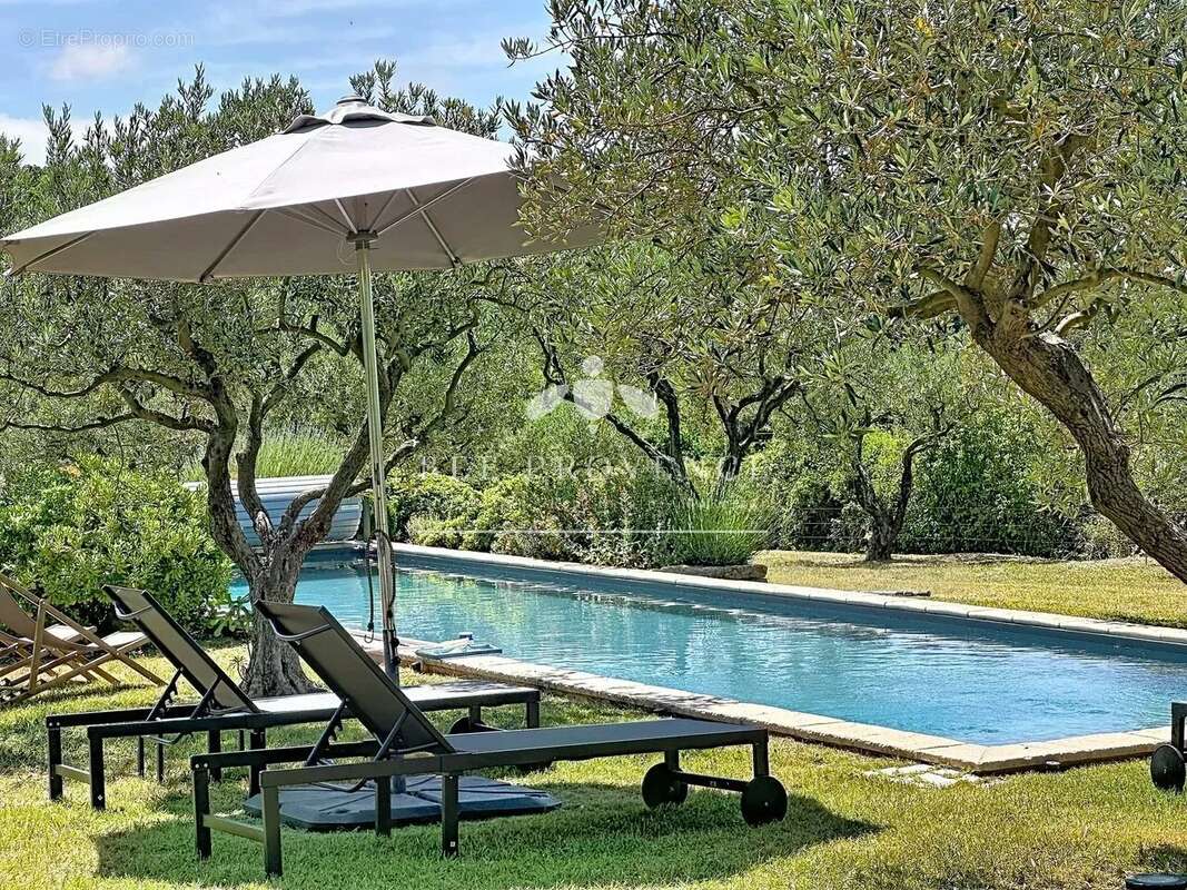 Maison de caractère avec piscine et maison d'amis, au calme - photo 2